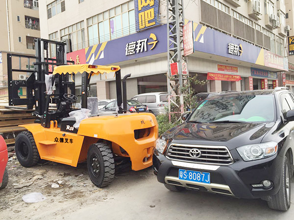 8吨叉车