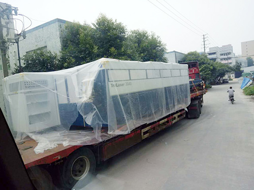 吊车起重搬运